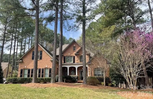 $835,000 | 8919 Radford Court, Sherrills Ford, NC 28673