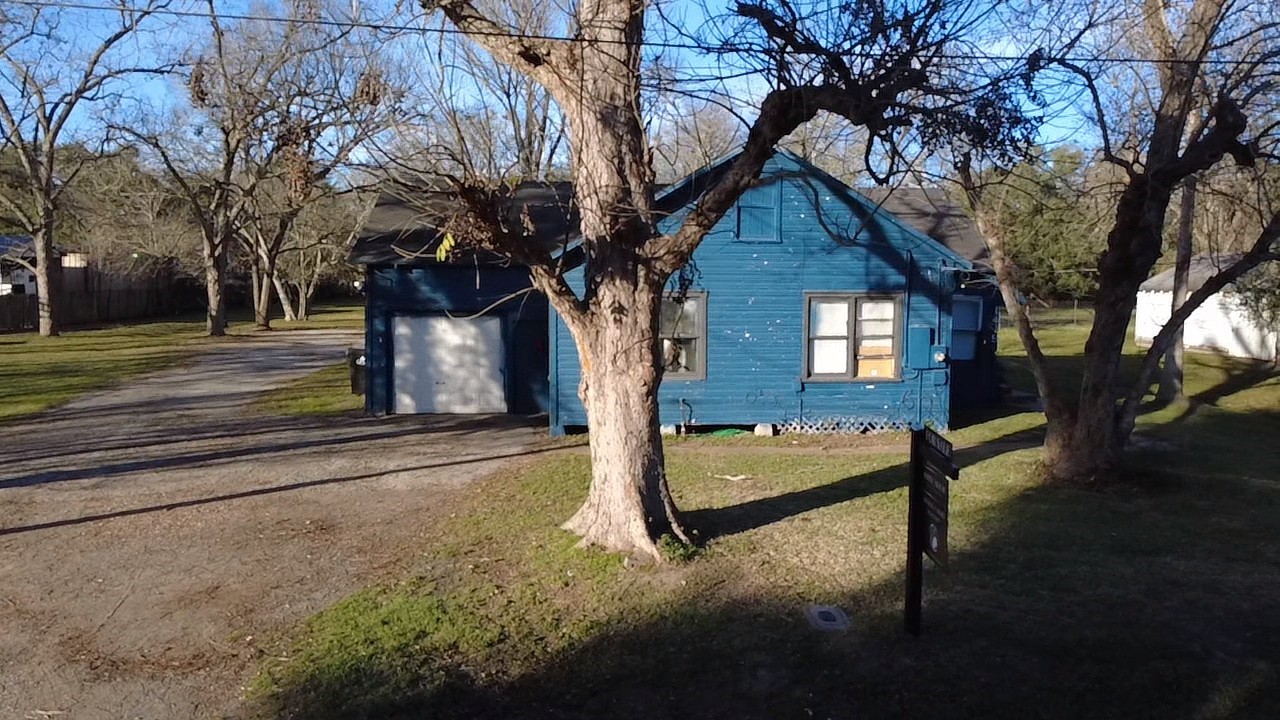 1419 Leaman Avenue Rosenberg, TX 77471 - Photo 4 of 17