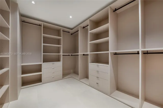 $20,000 | 515 Valencia Avenue, Unit 703, Coral Gables, FL 33134