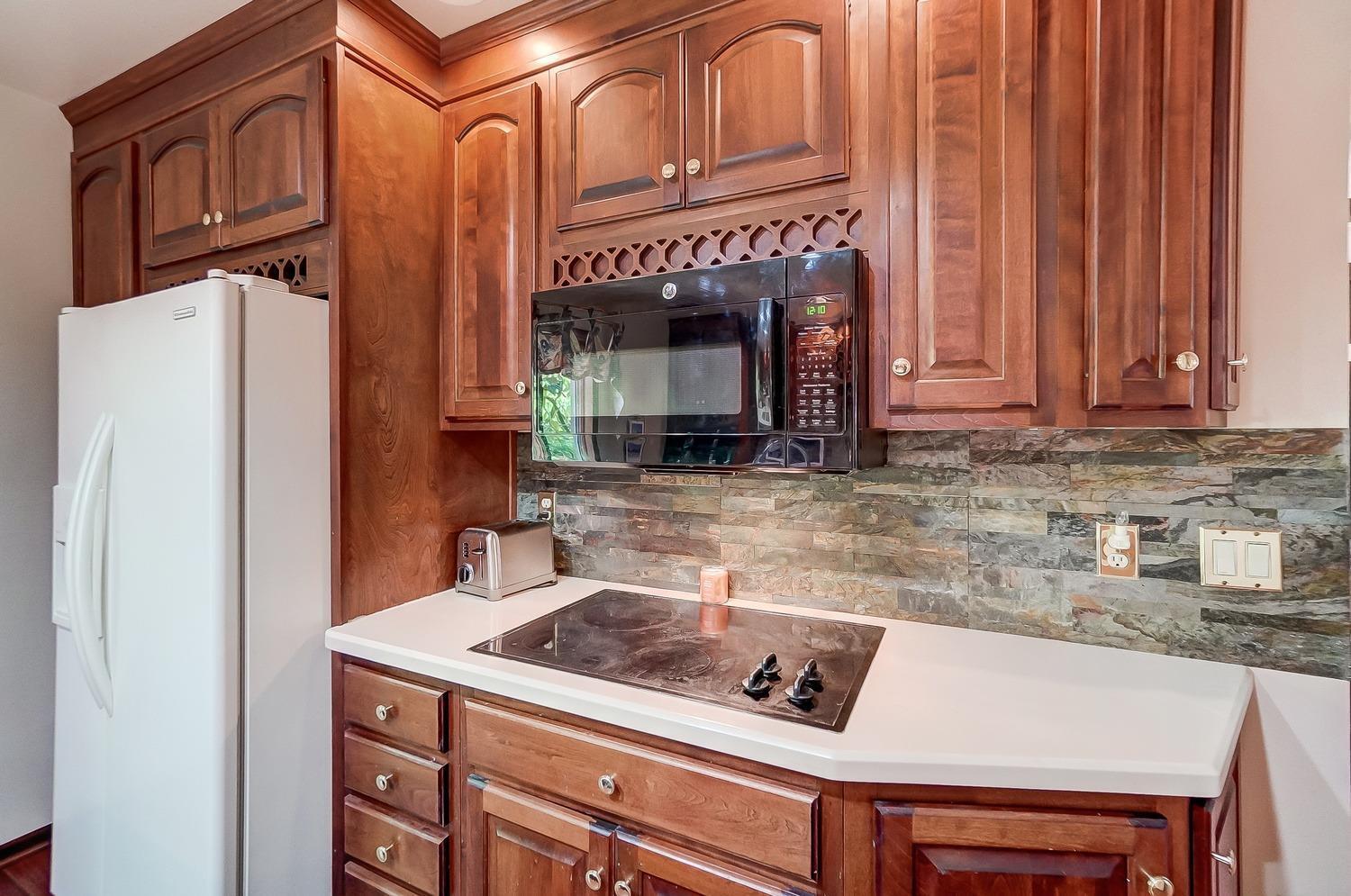 6110 Daleview Road Cincinnati, OH 45247 - Photo 11 of 47