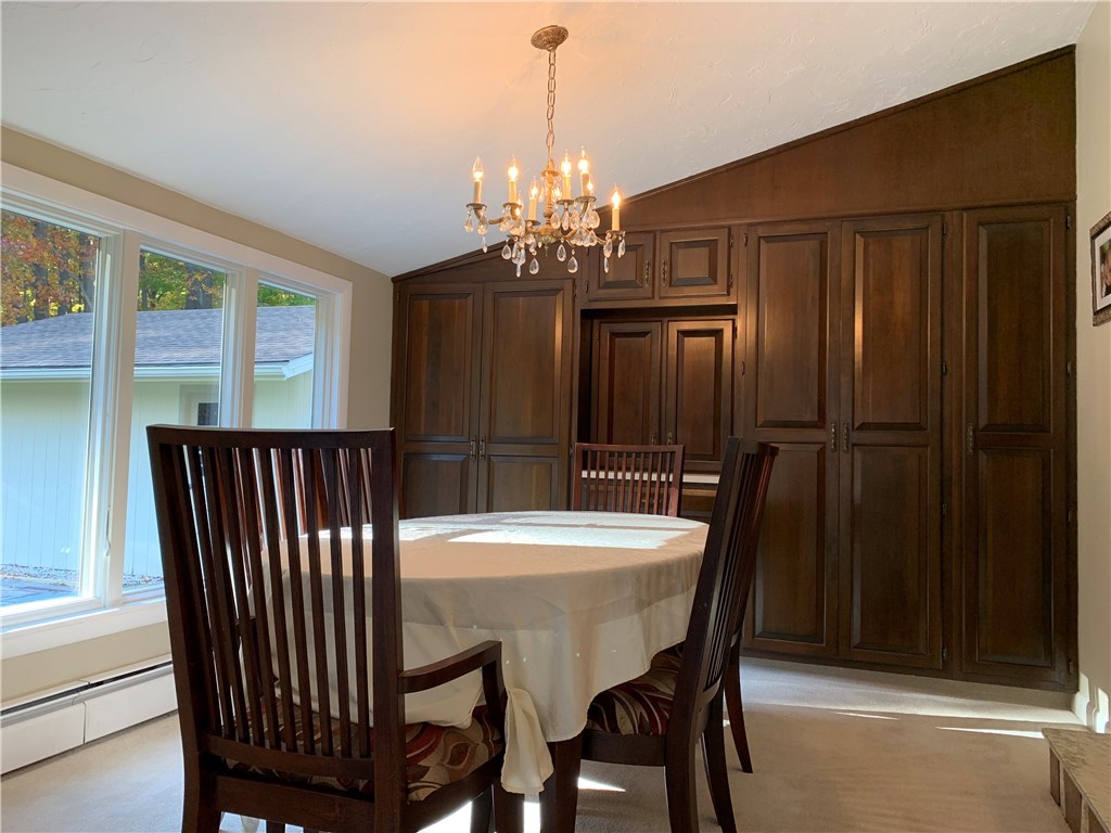 8 Cynthia Road Lincoln, RI 02865 - Photo 11 of 28 Custom built-in