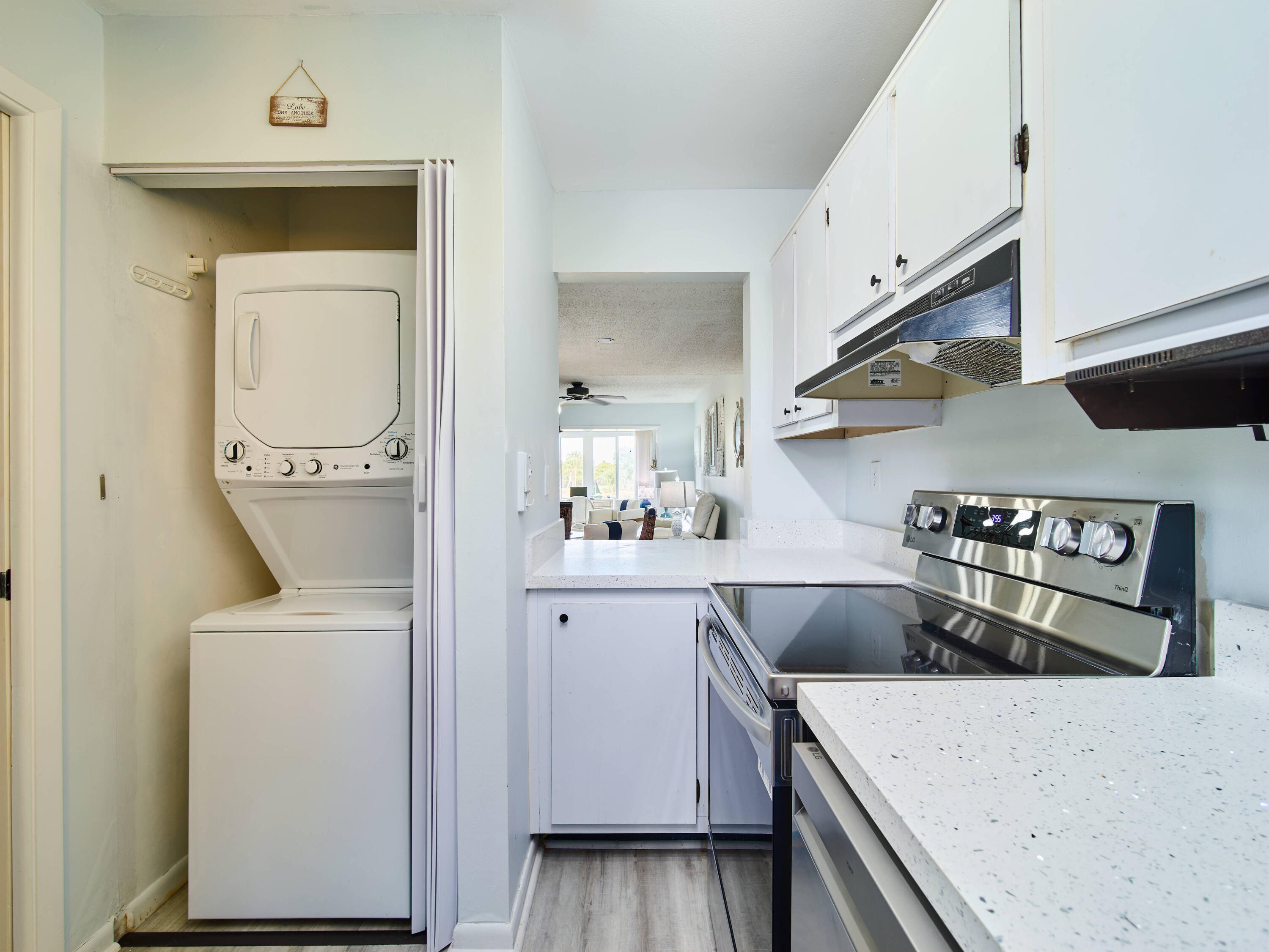 5363 Southeast Miles Grant Road, Unit D202 Stuart, FL 34997 - Photo 8 of 18 P1161503_HDR