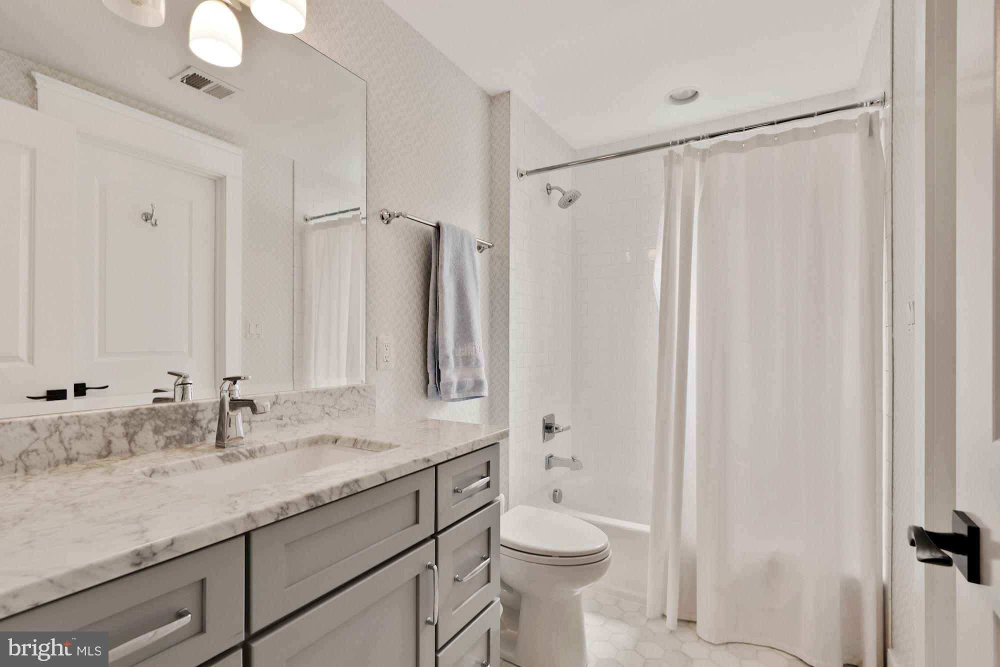 7829 Aberdeen Road Bethesda, MD 20814 - Photo 23 of 30