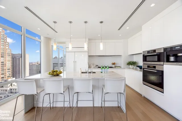 $7,750,000 | 1355 1st Avenue, Unit 26 | Lenox Hill