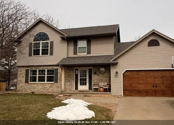 $399,900 | 2310 Graceland Court, Oshkosh, WI 54904