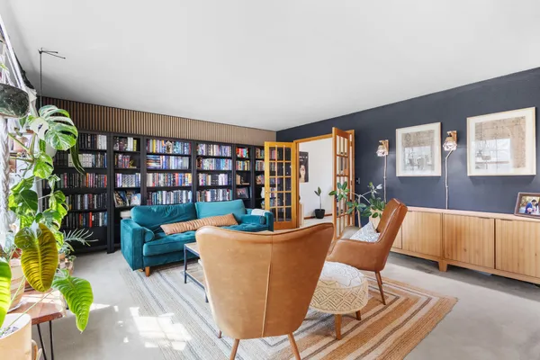 $399,900 | 2310 Graceland Court, Oshkosh, WI 54904