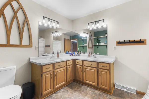 $399,900 | 2310 Graceland Court, Oshkosh, WI 54904