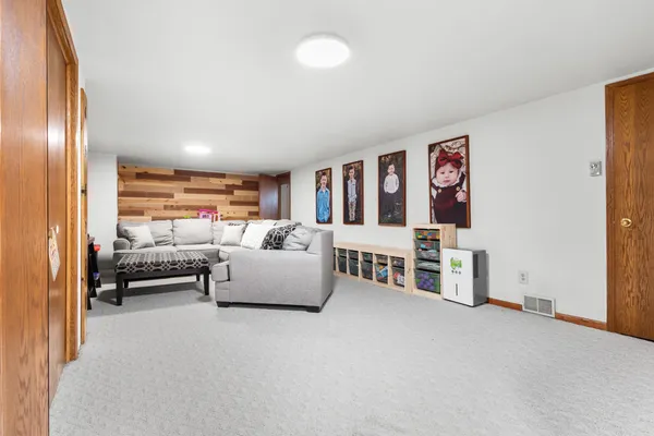 $399,900 | 2310 Graceland Court, Oshkosh, WI 54904