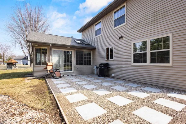 $399,900 | 2310 Graceland Court, Oshkosh, WI 54904