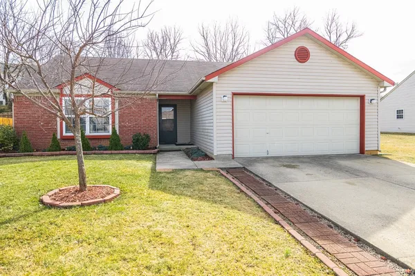 $1,800 | 635 South Fieldstone Boulevard, Bloomington, IN 47403