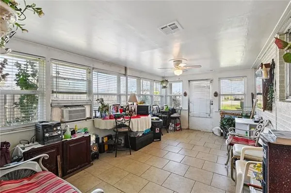 $195,000 | 15457 River Road, Hahnville, LA 70057