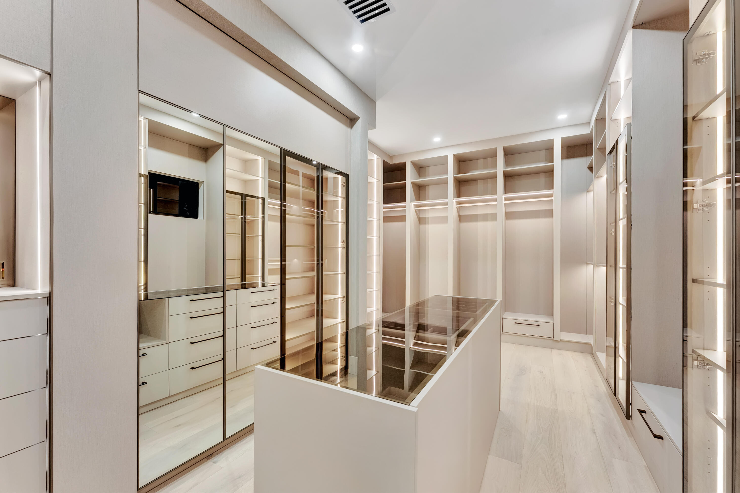 748 Northeast 72nd Street Boca Raton, FL 33487 - Photo 81 of 109 DSC08763