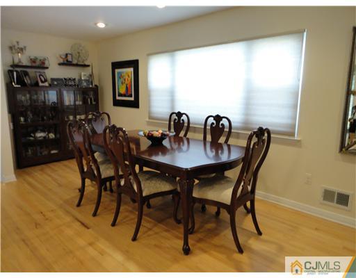 33 Winton Road East Brunswick, NJ 08816 - Photo 12 of 18 Gallery Image 12