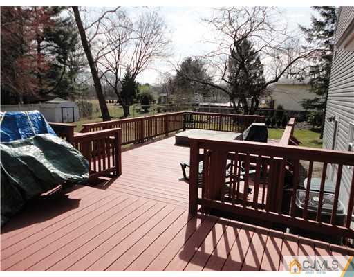 33 Winton Road East Brunswick, NJ 08816 - Photo 17 of 18 Gallery Image 17