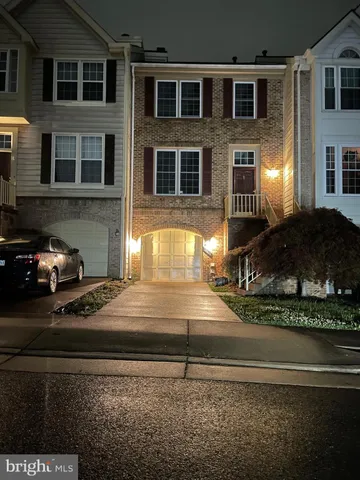 $2,800 | 8048 Hilliard Drive, Manassas, VA 20109