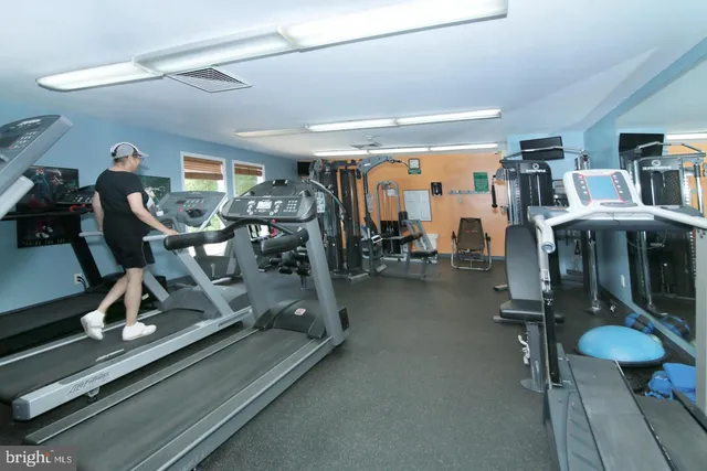 $2,800 | 8048 Hilliard Drive, Manassas, VA 20109