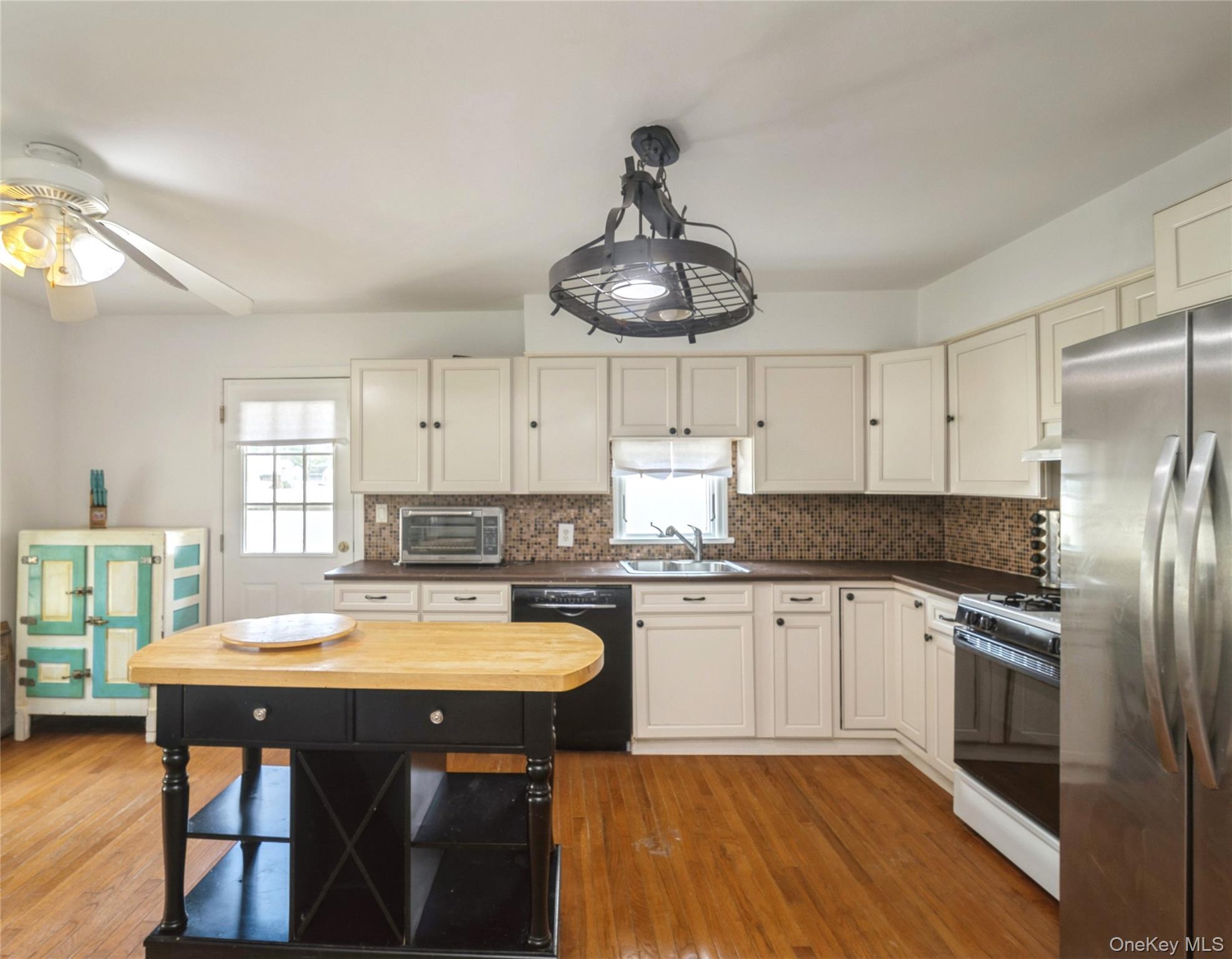 12 Larry Road Selden, NY 11784 - Photo 20 of 47 Gallery Image 20