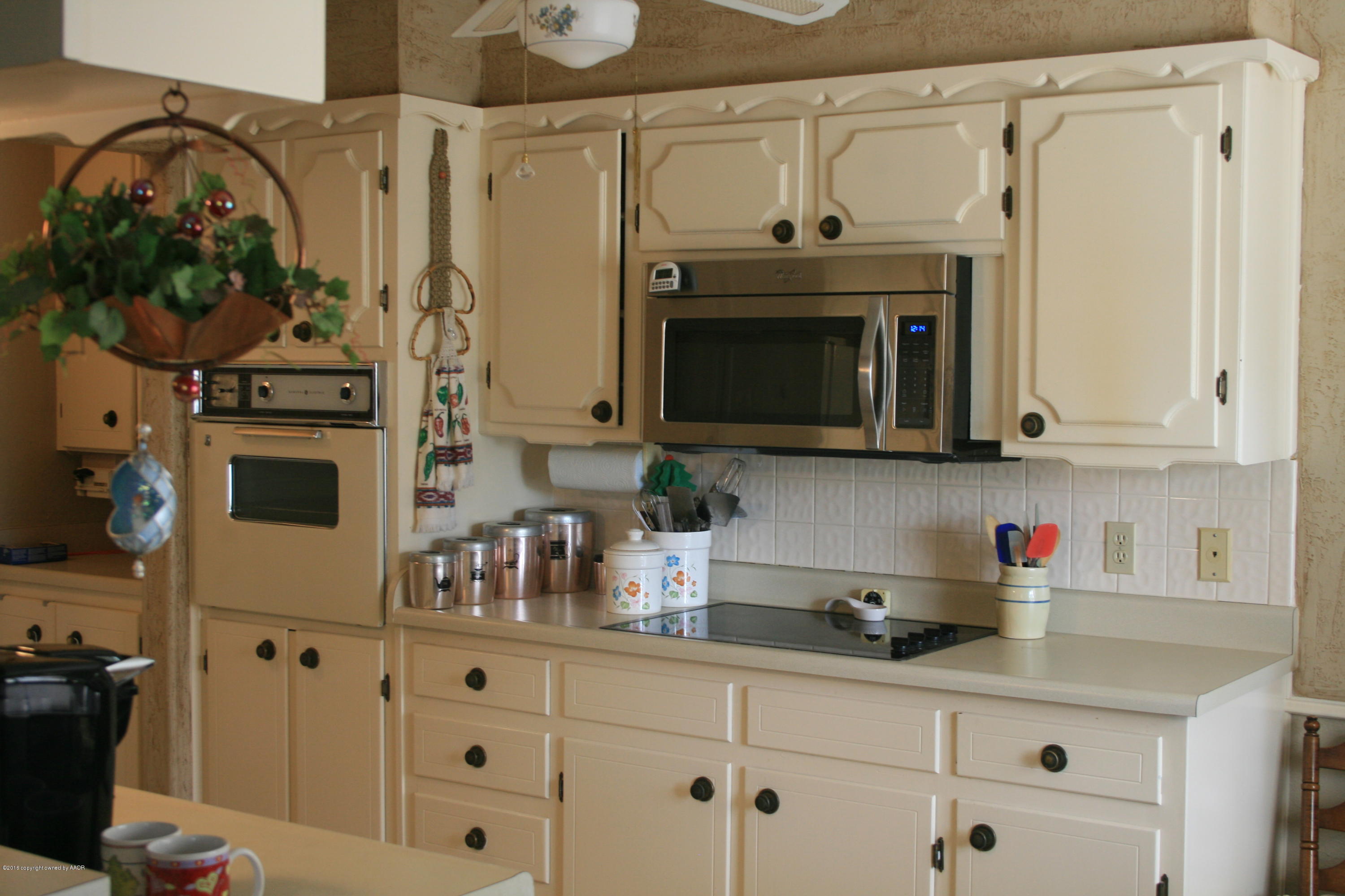 5117 Leland Drive Amarillo, TX 79110 - Photo 13 of 25 kitchen5