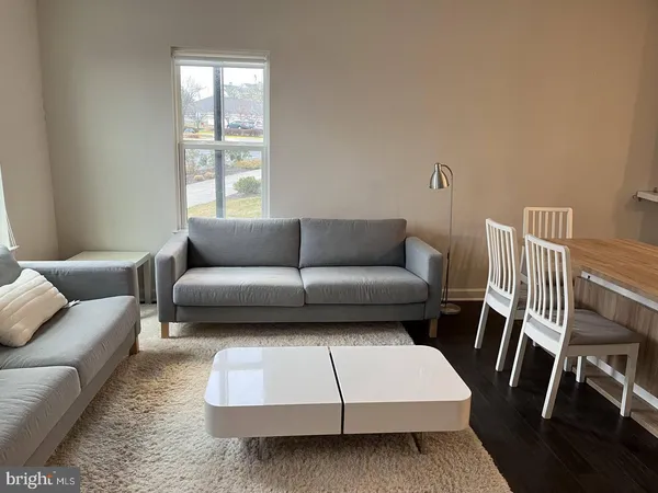 $3,100 | 13230 Woodland Park Road, Unit 1J, Herndon, VA 20171