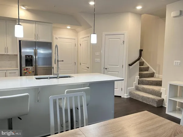 $3,100 | 13230 Woodland Park Road, Unit 1J, Herndon, VA 20171