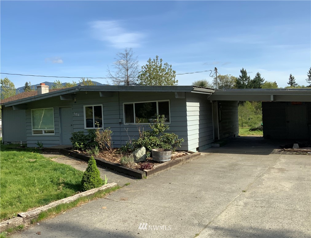 104 Gharet Road East Randle, WA 98377 - Photo 2 of 15 Gallery Image 2