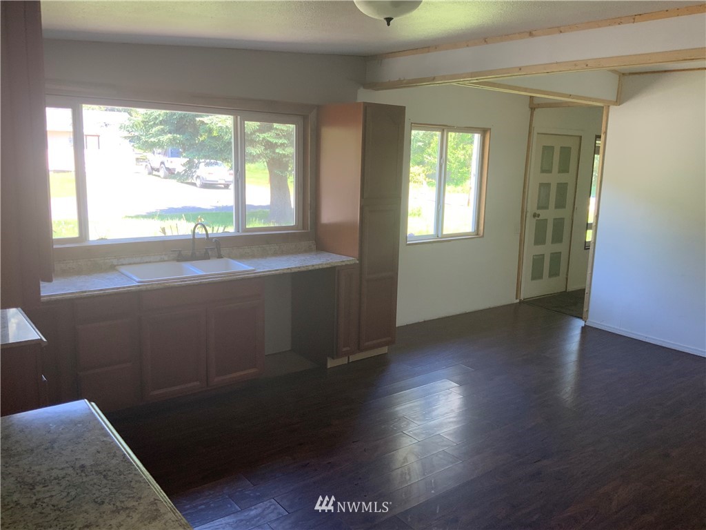 104 Gharet Road East Randle, WA 98377 - Photo 6 of 15 Gallery Image 6