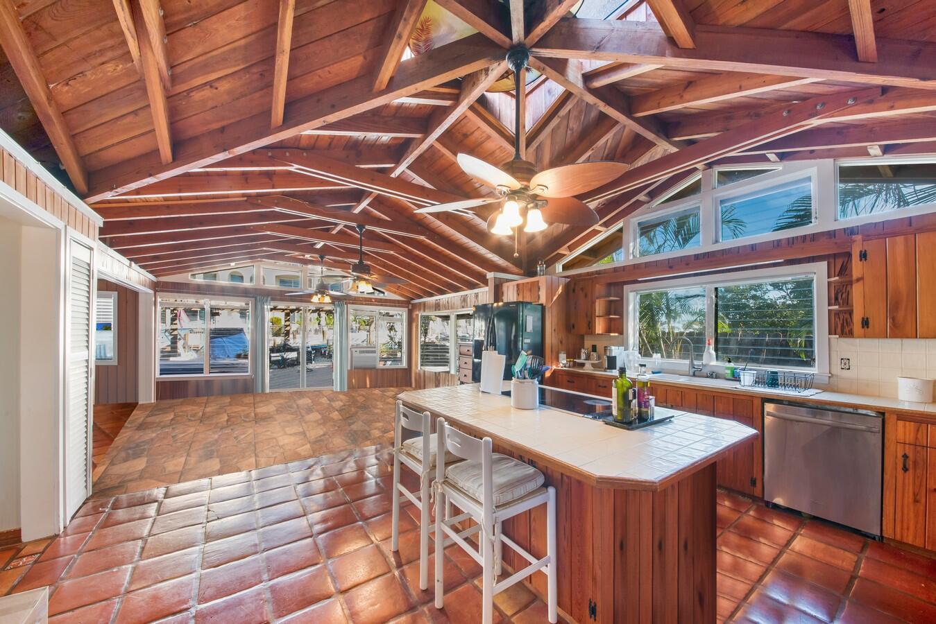 816 Chukker Road Delray Beach, FL 33483 - Photo 11 of 21 Kitchen