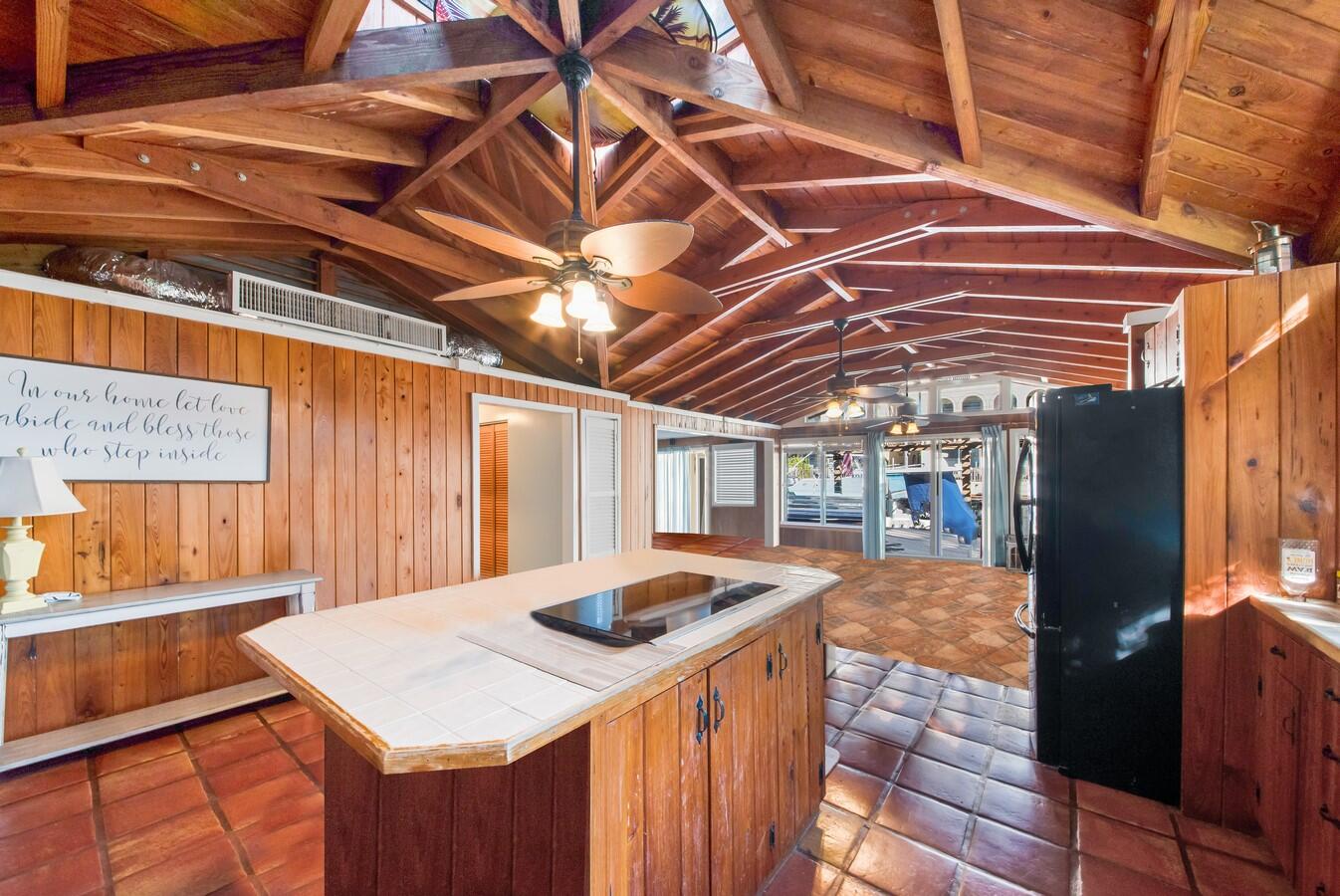816 Chukker Road Delray Beach, FL 33483 - Photo 12 of 21 kitchen