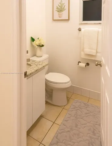 $2,700 | 2516 Lincoln Street, Hollywood, FL 33020