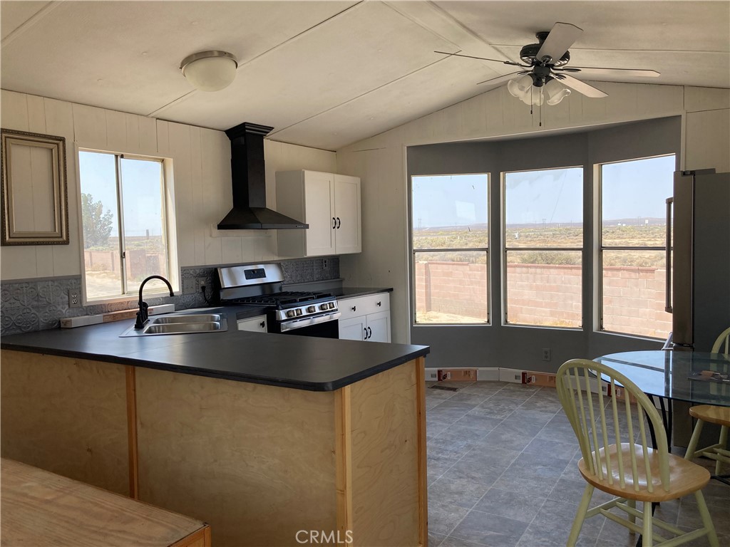 16450 Frontage Road, Unit 26 North Edwards, CA 93523 - Photo 2 of 19