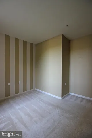 $2,100 | 2726 Gallows Road, Unit 112, Vienna, VA 22180