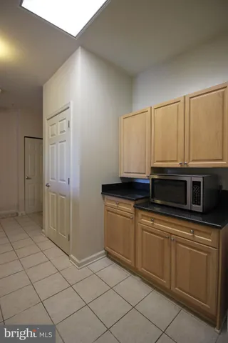 $2,100 | 2726 Gallows Road, Unit 112, Vienna, VA 22180