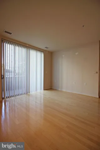 $2,100 | 2726 Gallows Road, Unit 112, Vienna, VA 22180