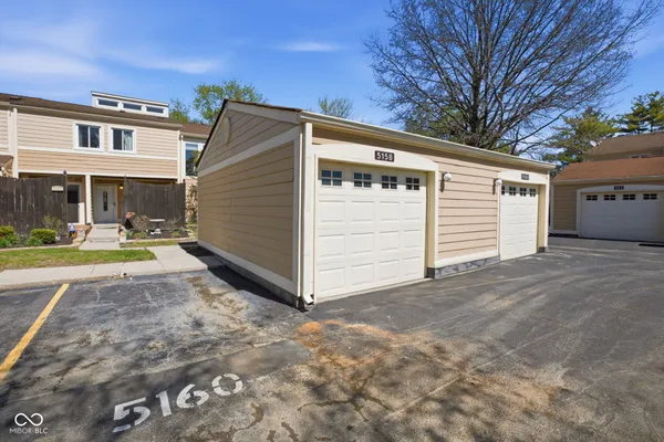 $214,900 | 5158 Coppertree Lane, Avon, IN 46123