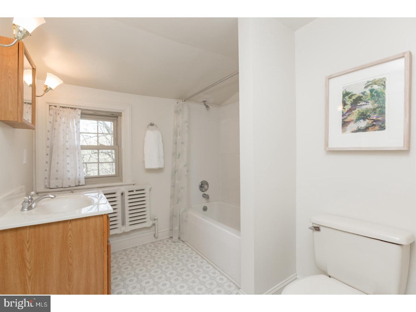 312 Woodward Road Media, PA 19063 - Photo 19 of 25 Bathroom