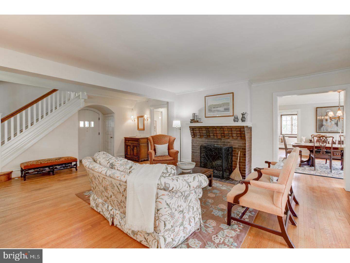 312 Woodward Road Media, PA 19063 - Photo 3 of 25 Living Room