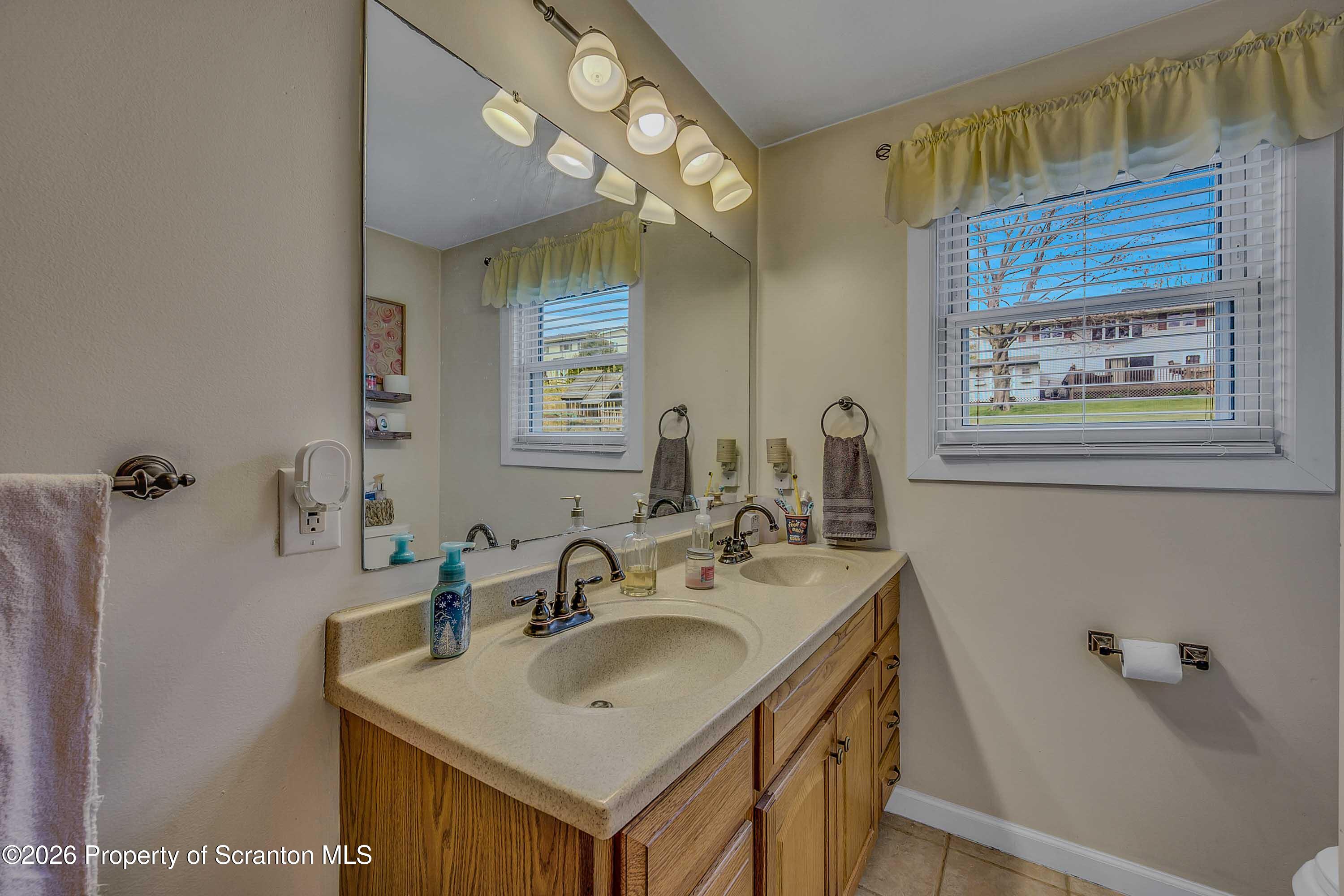 514 Shady Lane Road Clarks Summit, PA 18411 - Photo 15 of 45 Shady Lane -16