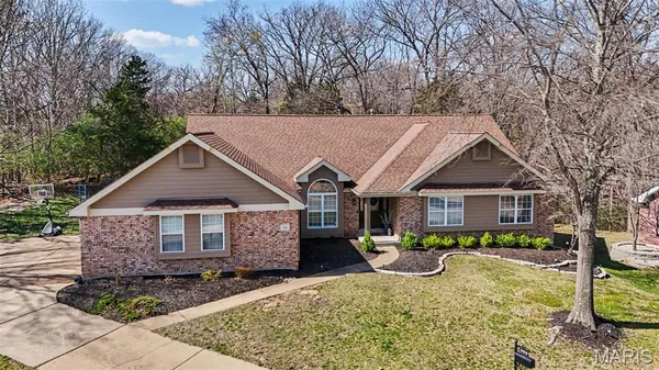$619,900 | 999 Timber Glen Lane, Ballwin, MO 63021