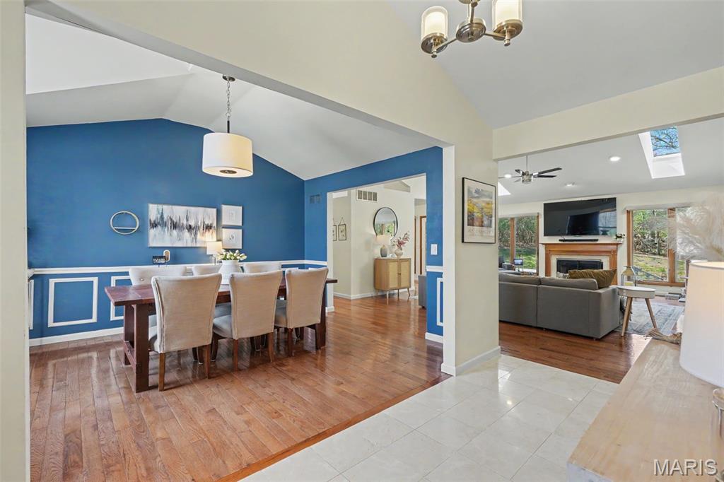 999 Timber Glen Lane Ballwin, MO 63021 - Photo 8 of 33