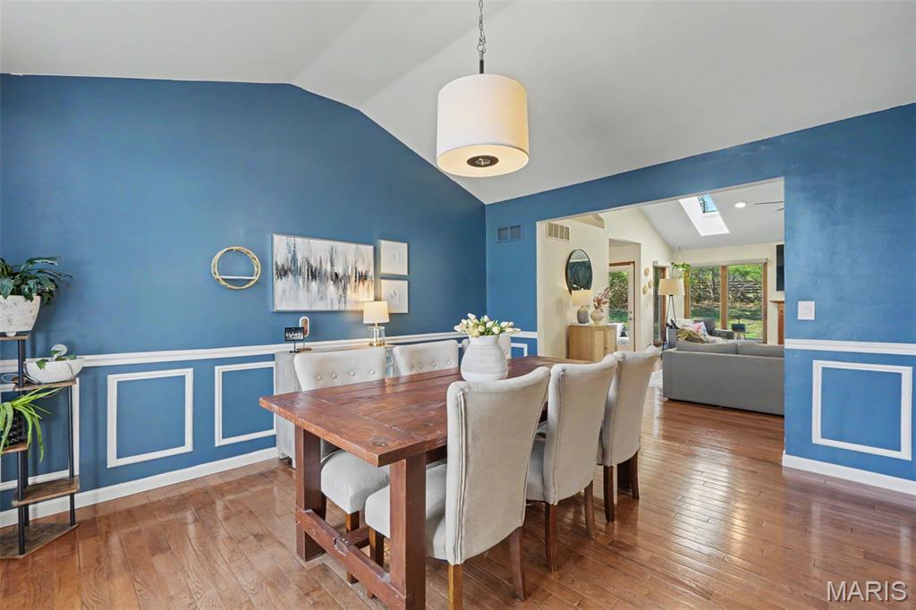 999 Timber Glen Lane Ballwin, MO 63021 - Photo 10 of 33