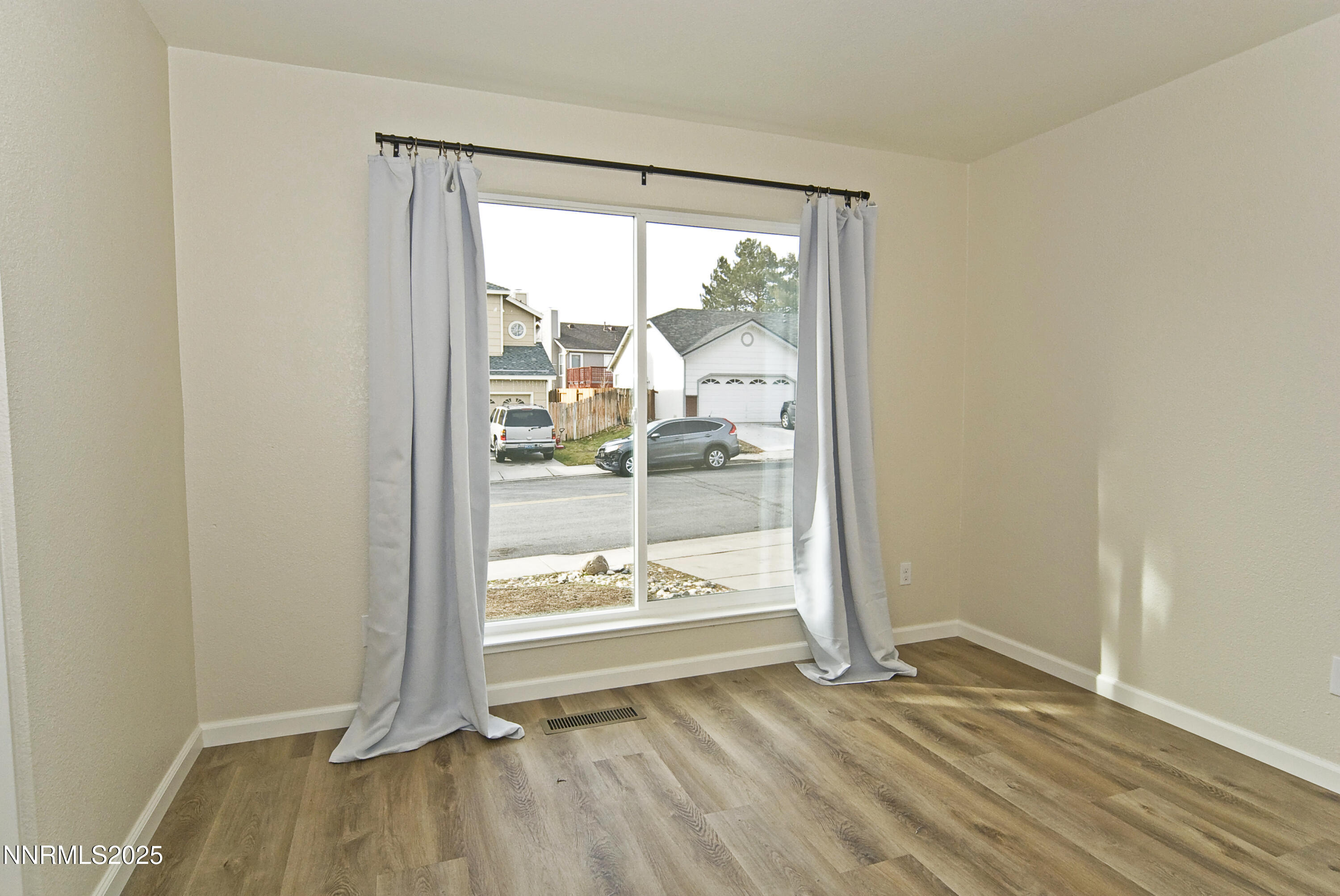 4705 Amber Hill Lane Reno, NV 89523 - Photo 27 of 37 Amber_13