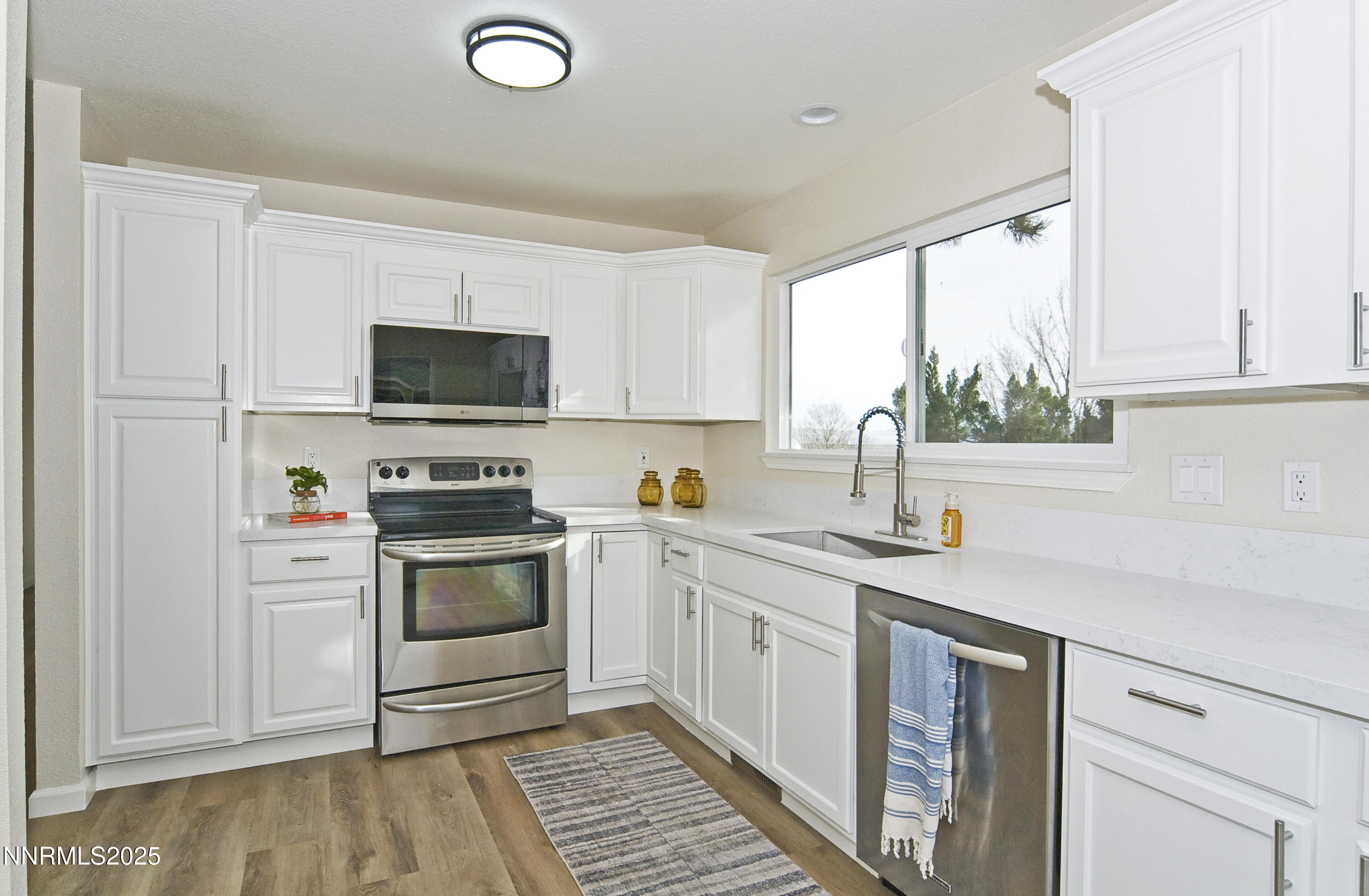 4705 Amber Hill Lane Reno, NV 89523 - Photo 8 of 37 Amber_8