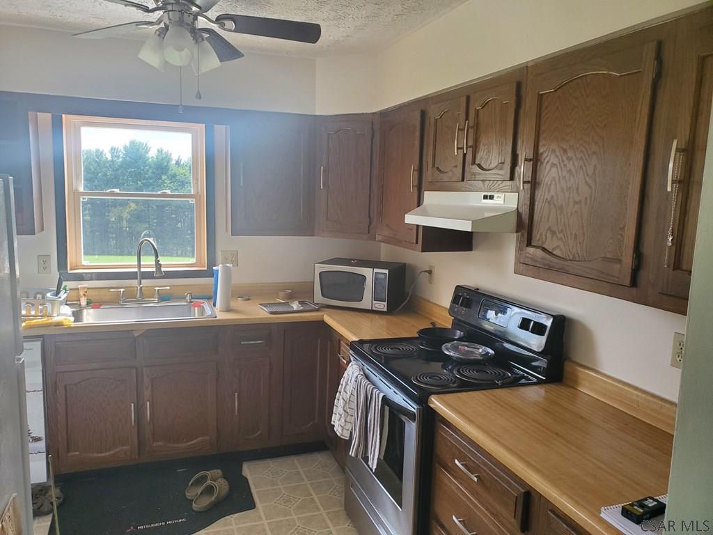 153 Lewis Road Northern Cambria, PA 15714 - Photo 10 of 27
