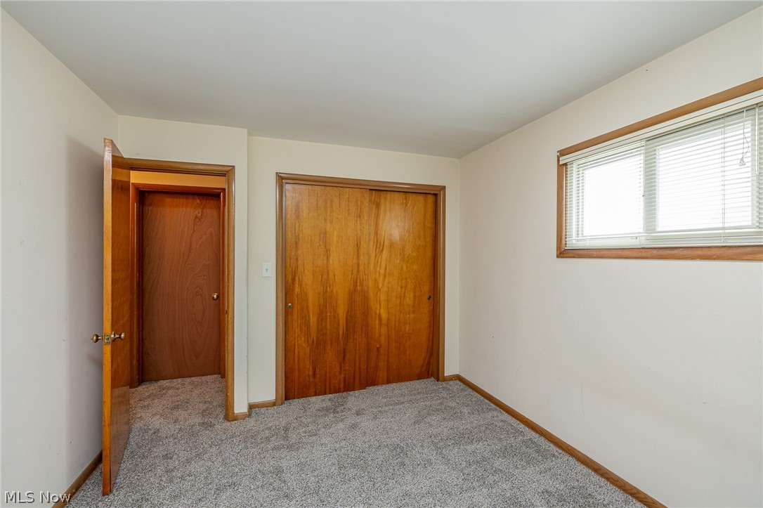 5670 Cherokee Road Cleveland, OH 44124 - Photo 15 of 37