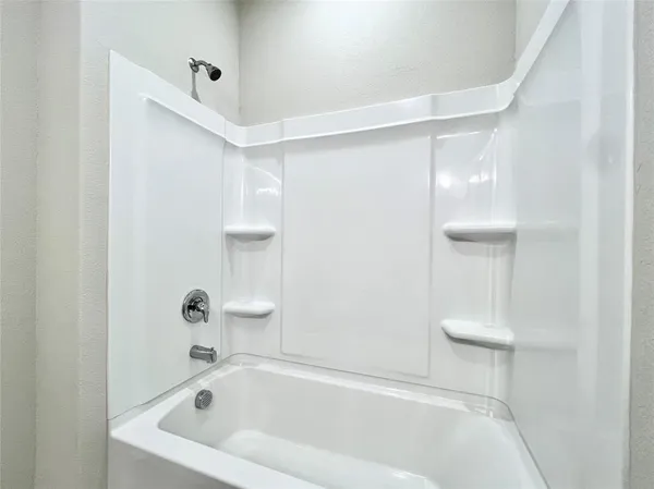 $1,875 | 3501 East Renfro Street, Unit 407, Burleson, TX 76028