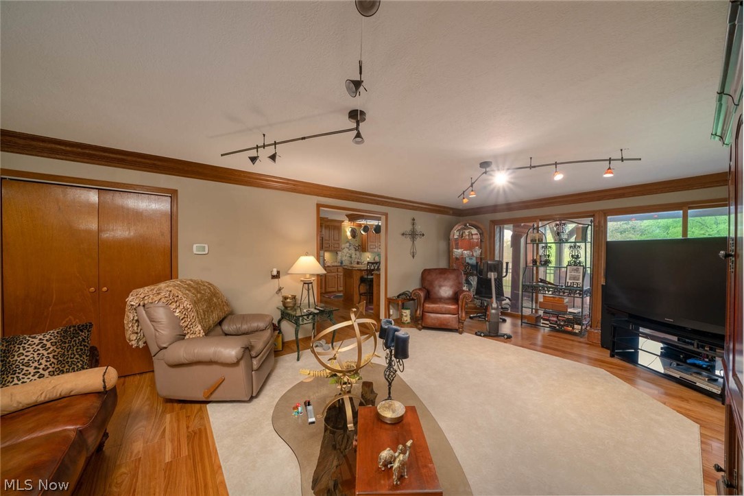 1436 Magnolia Road Southwest Dellroy, OH 44620 - Photo 4 of 35