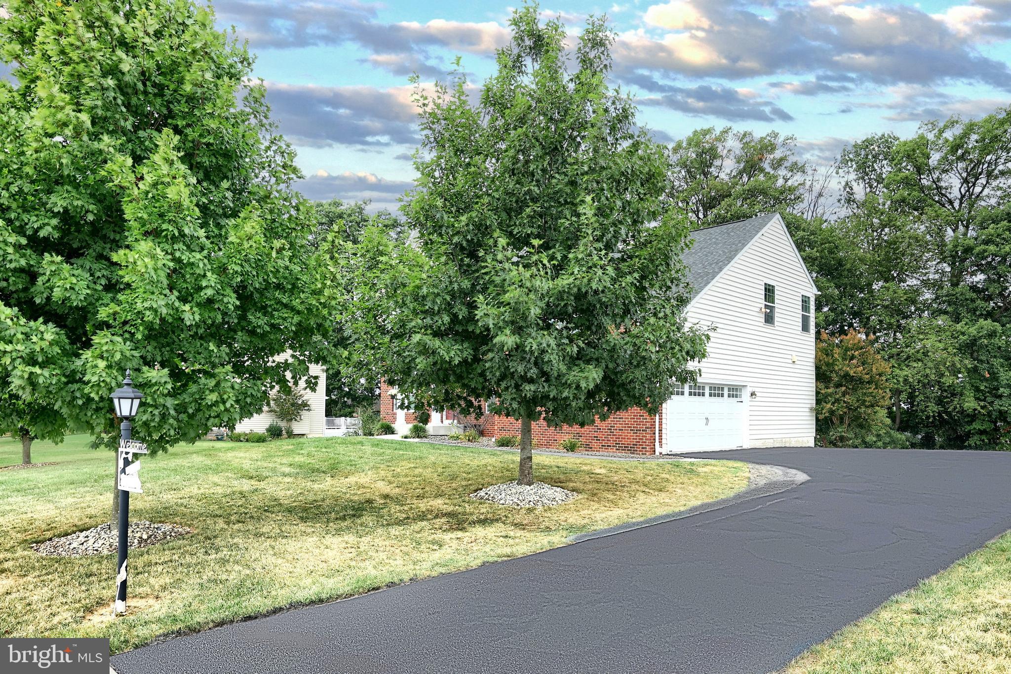 4261 Grandview Road Hanover, PA 17331 - Photo 9 of 50 Gallery Image 9