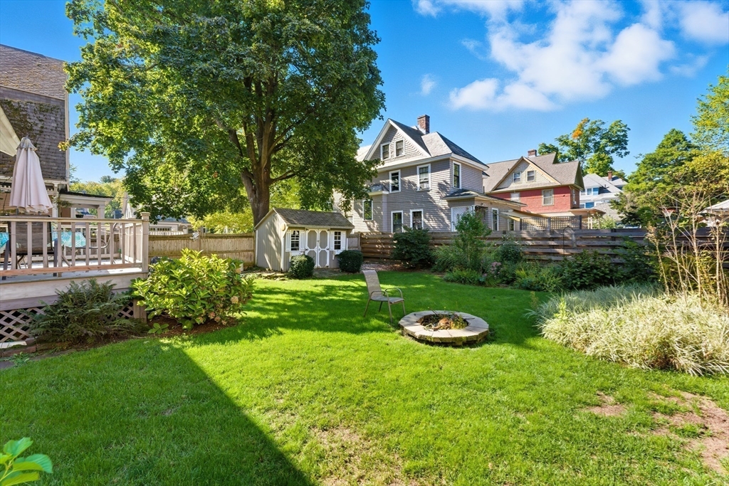 106 Magnolia Terrace Springfield, MA 01108 - Photo 7 of 42 a house view with a garden space