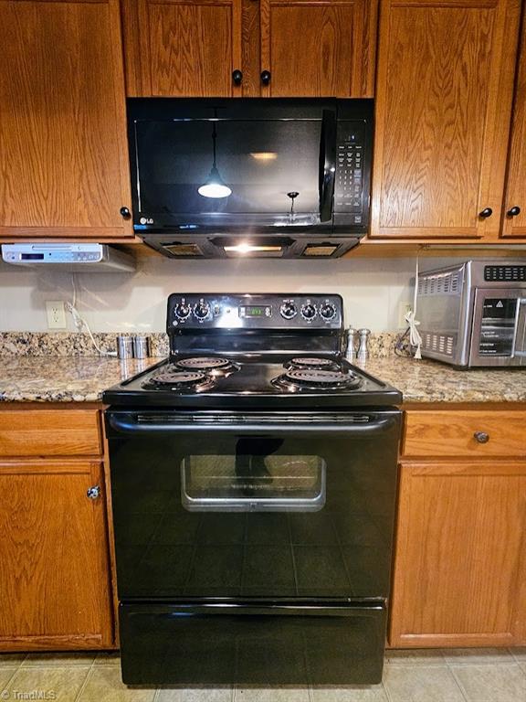 2514 Renard Road Greensboro, NC 27406 - Photo 7 of 17