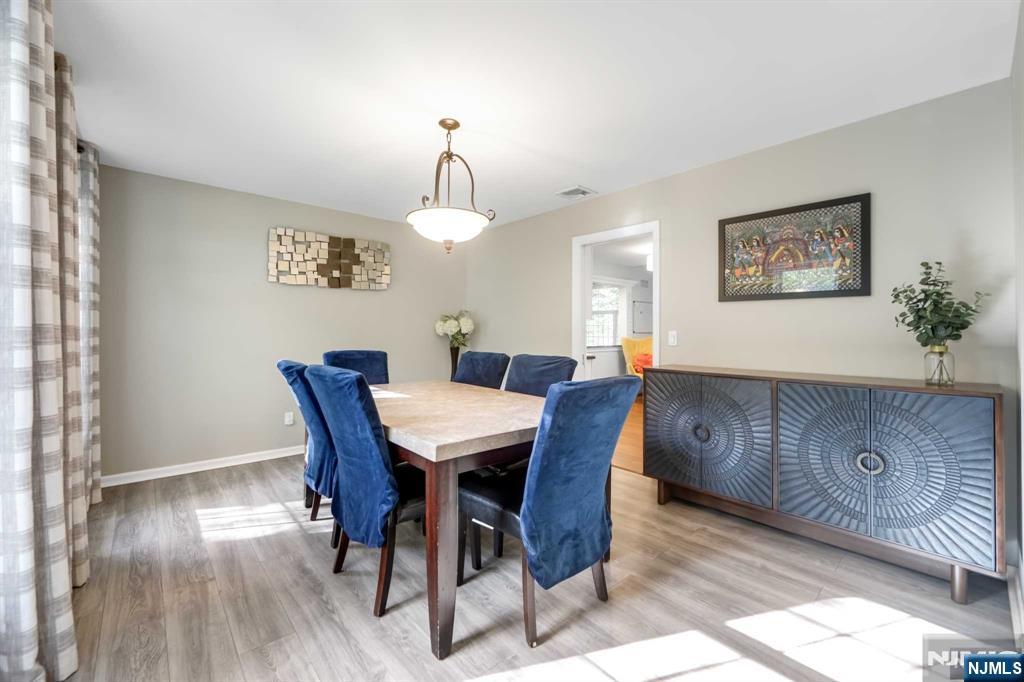 5 Monroe Drive Mahwah, NJ 07430 - Photo 5 of 32